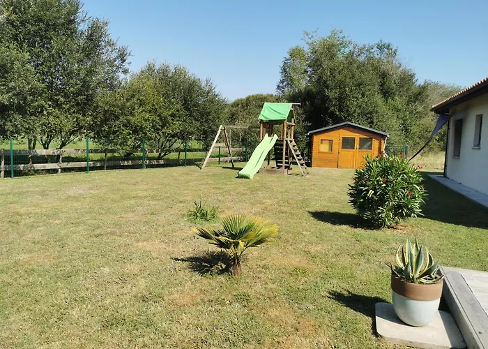 Villa En Lisiere De Foret *